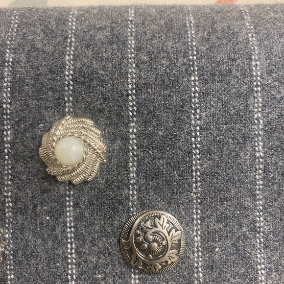 Vintage Handbag Gray Tweed Hand Crafted Buttons Cameo Pin Antique - Picture 4 of 14